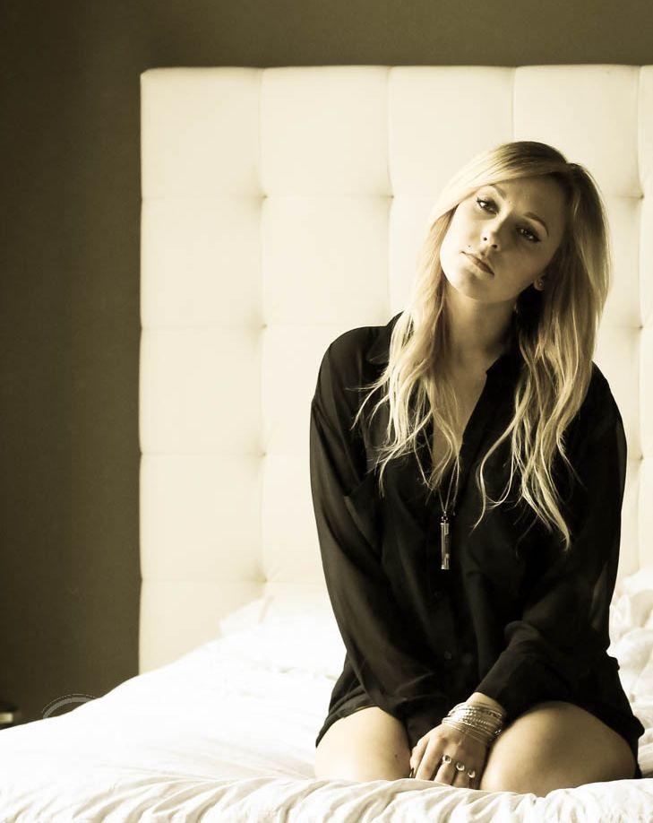 samantha – saint louis - event staffing - tradeshow model