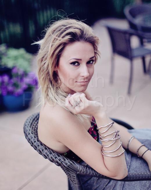 samantha – saint louis - event staffing - tradeshow model